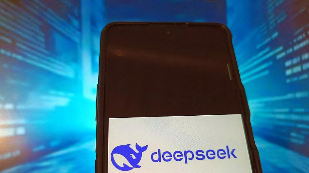 知乎直答接入全新DeepSeek-R1，体验究竟如何？真的好用吗！一探究竟。