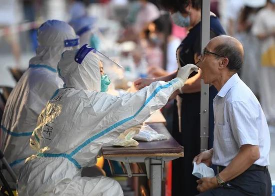 香港全体公务员冻薪引爆热议，深度解读背后的真相与影响